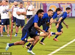 包含赛前体能课后，曼联扳平良机备战意大利杯，态度坚定，球队文化再被提及的词条