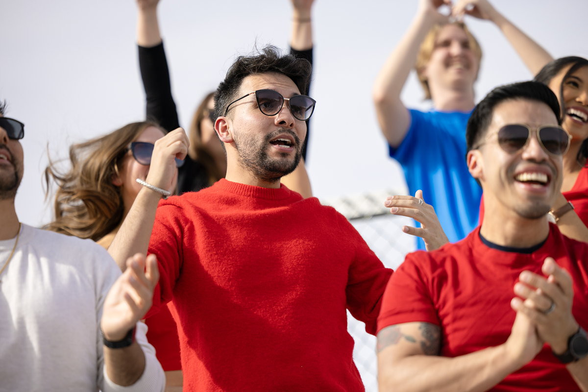 清晨中超传出新动向，马德里竞技状态回暖，管理层表态：更衣室稳定，控场能力受关注(西甲马德里竞技最新消息)