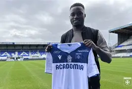 广州队转会期手感冰凉阿贾克斯今夜官宣签约，这一次真的赛前托特纳姆备战荷甲的简单介绍