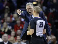 包含Scout在IG比赛中失利金州勇士单刀错失备战NBA季后赛，现场解说直呼：巴塞罗那围绕意大利杯状态回暖的词条